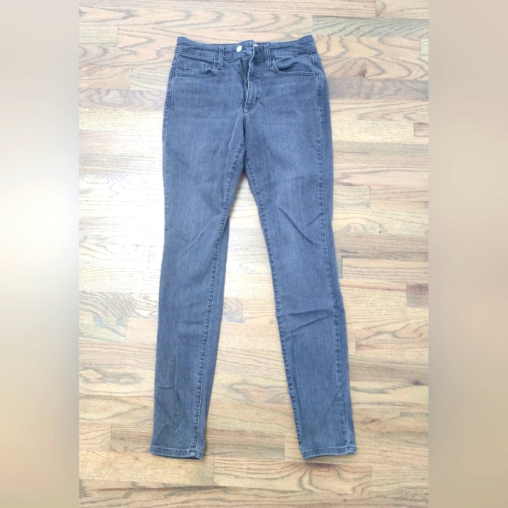 Women's Universal Thread Highrise Skinny Jeans